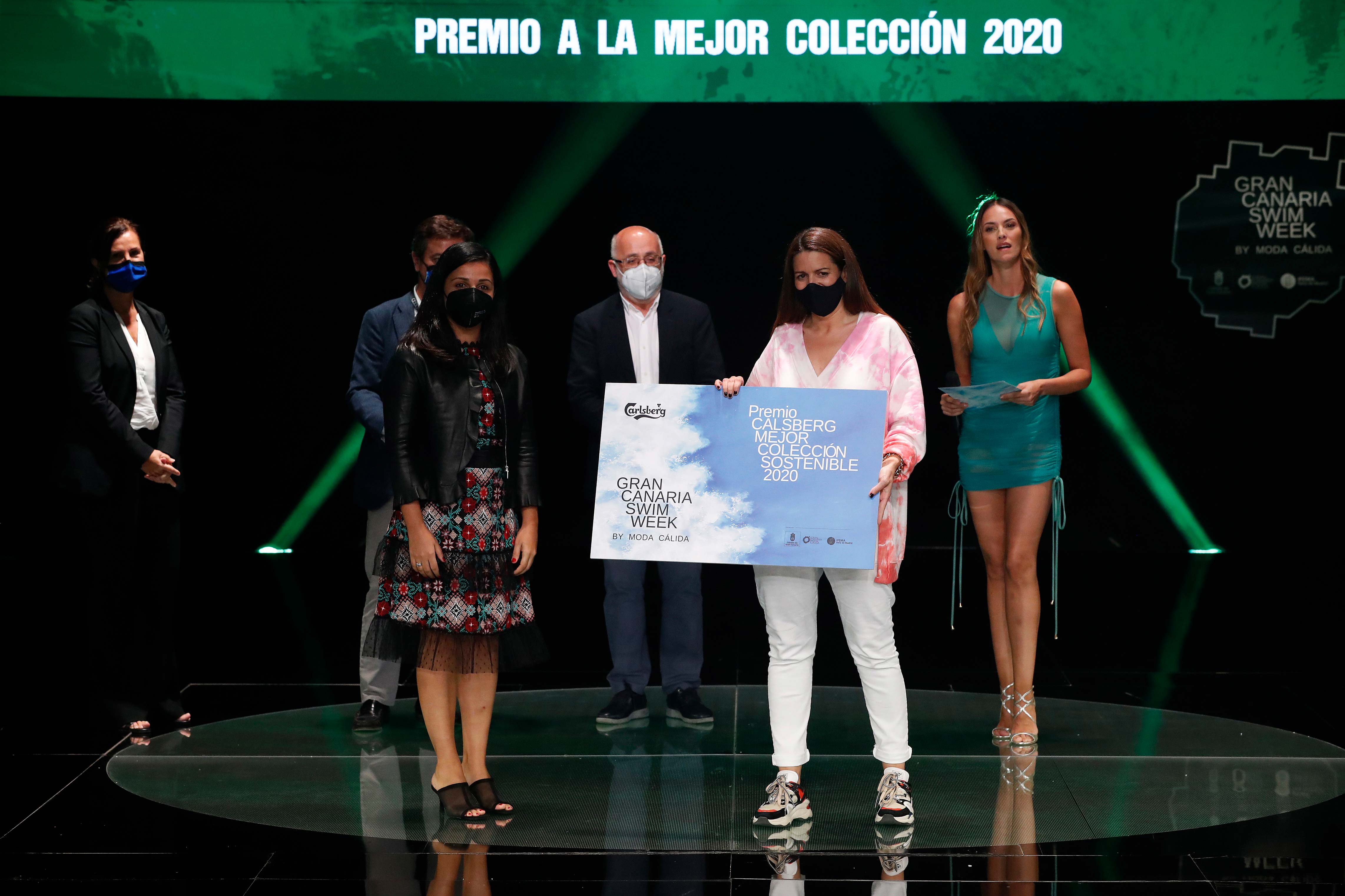 Aurelia Gil y Palmas comparten el premio a la Mejor Colección 2020 de la Semana de la Moda Baño de Gran Canaria